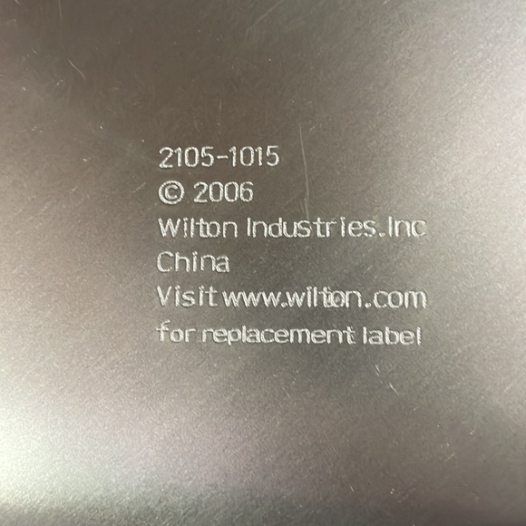 Princess Crown Cake Pan By Wilton - Picture 3 of 3